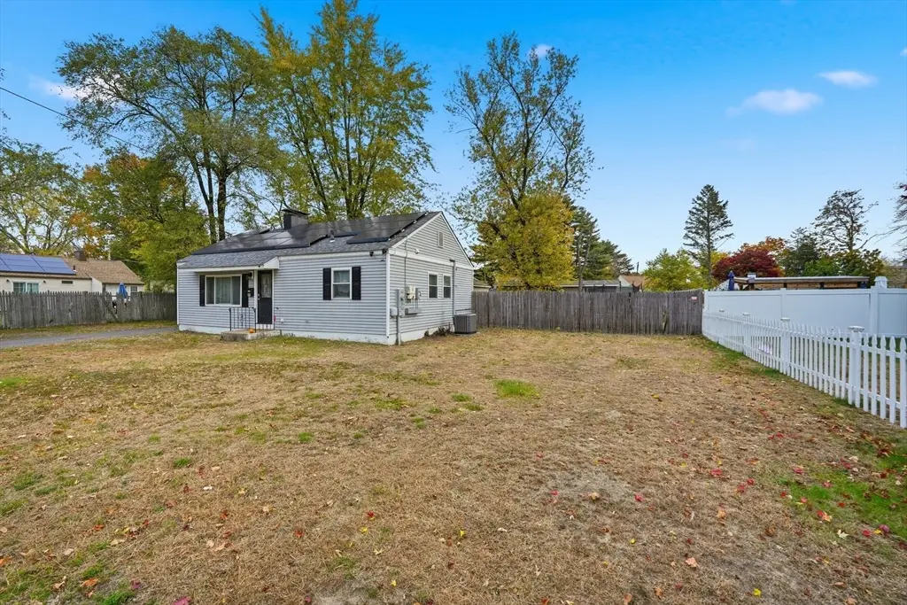 99 Lehigh St, Springfield, MA 01104 - Image #1