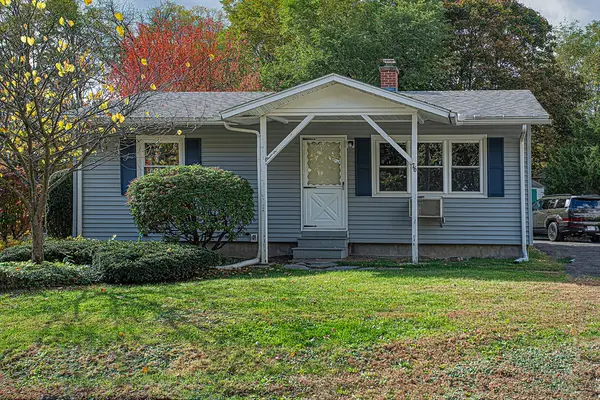 76 Cooke Ave, Northampton, MA 01060