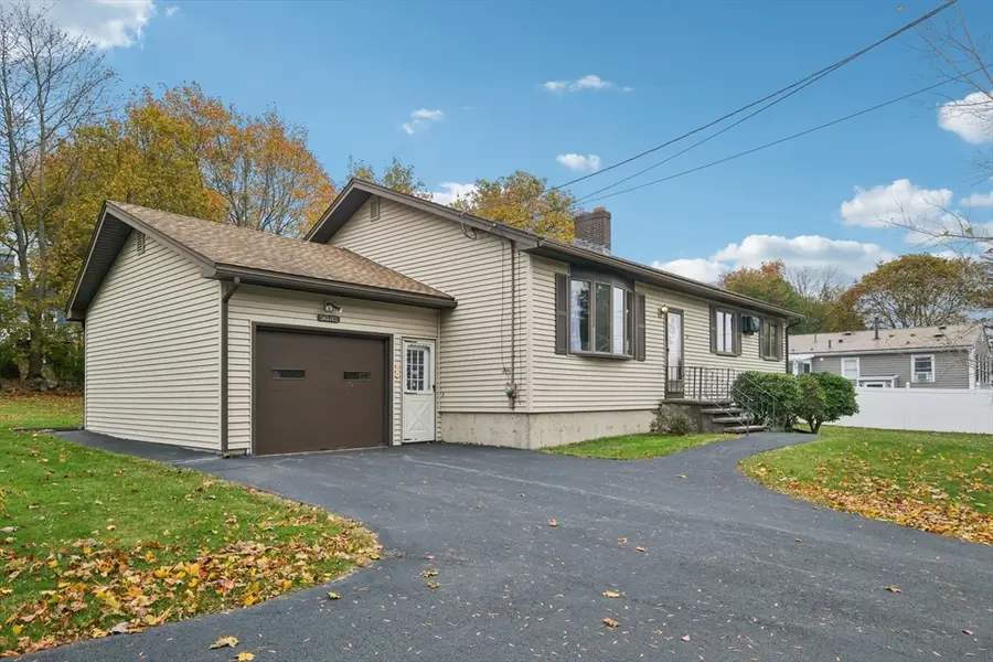 35 Swan Ave, Methuen, MA 01844 - Image #2