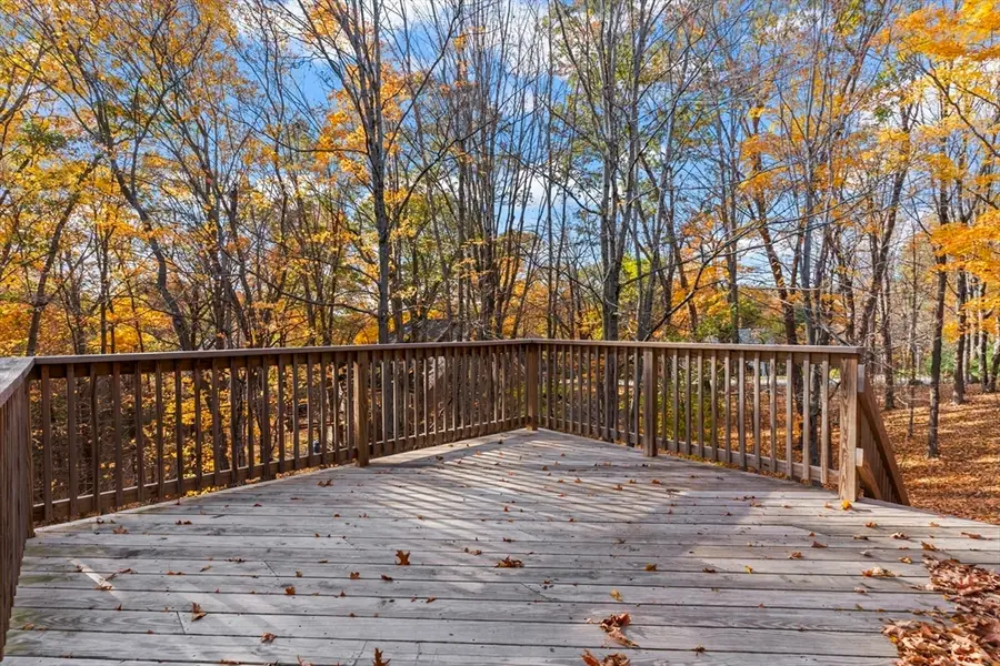 16 Abigail Drive, Hudson, MA 01749 - Image #2