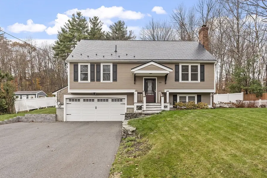108 Fernwood Dr, Gardner, MA 01440 - Image #2