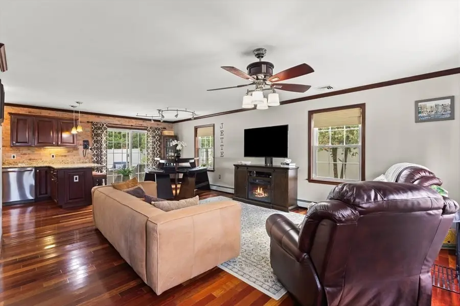 12 Tyson Place, Attleboro, MA 02703 - Image #2