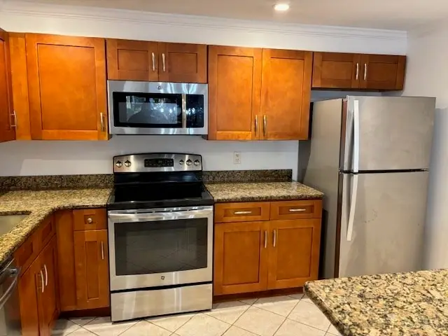 346 Neponset St #D, Canton, MA 02021 - Image #1