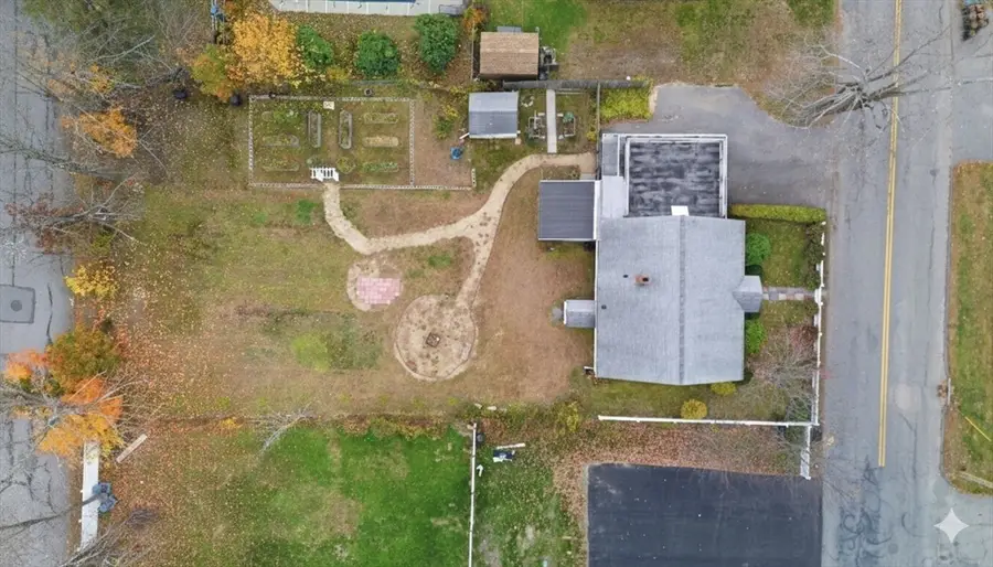 429 Oak Hill Rd, Fitchburg, MA 01420 - Image #2