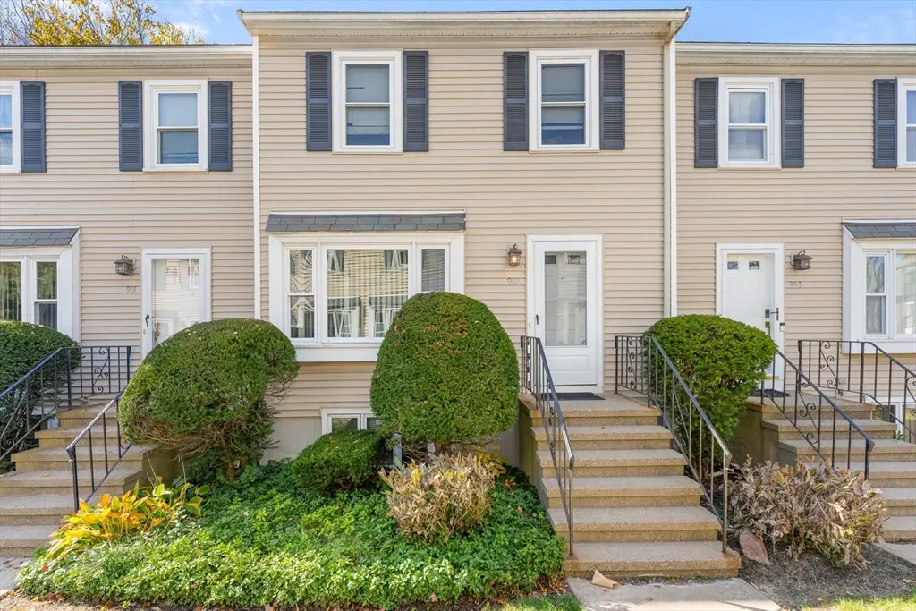 902 Irving Rd #902, Randolph, MA 02368 - Image #1