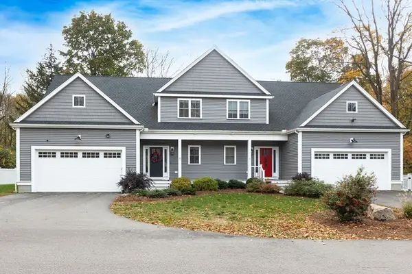 11 Orchard Pl #11, Foxboro, MA 02035