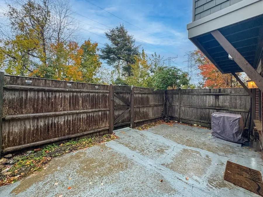 175 Greenbrook Dr #175, Stoughton, MA 02072 - Image #3