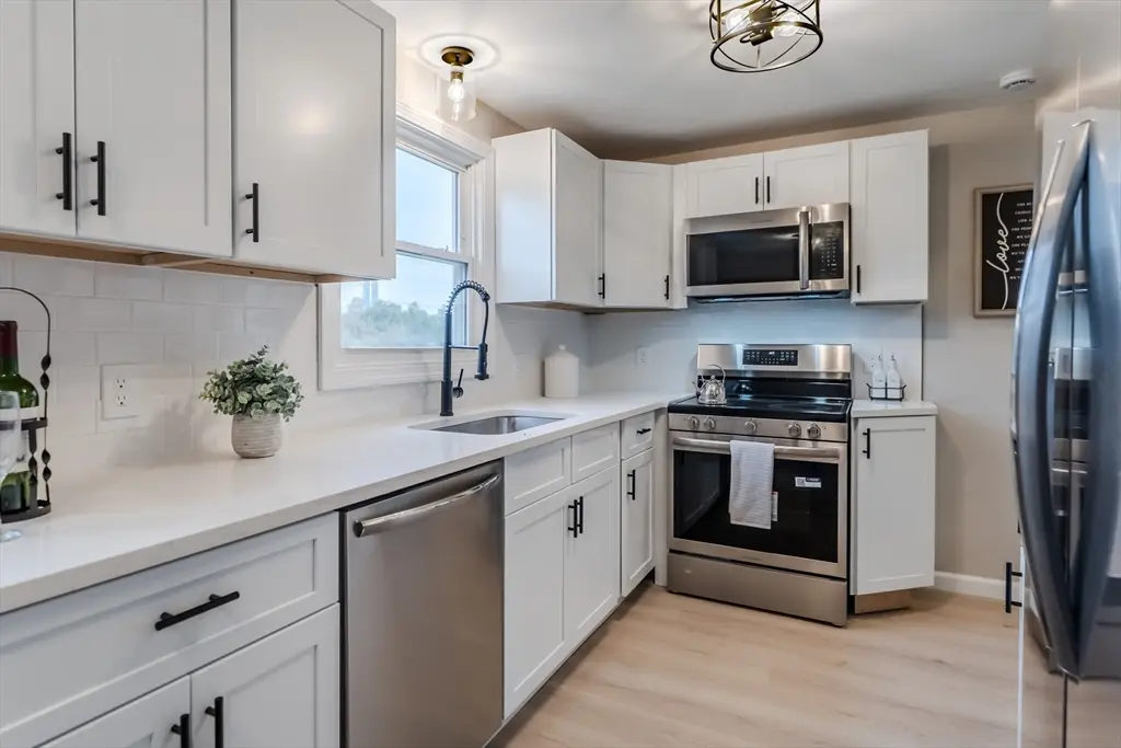 33 Grimard St, Ludlow, MA 01056 - Image #1