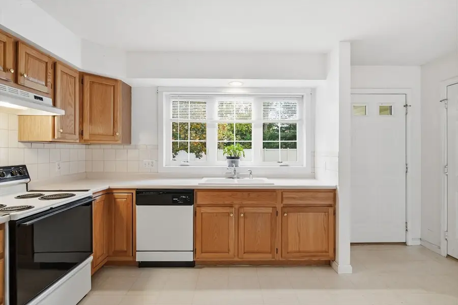 585 Sheridan St #44, Chicopee, MA 01020 - Image #2