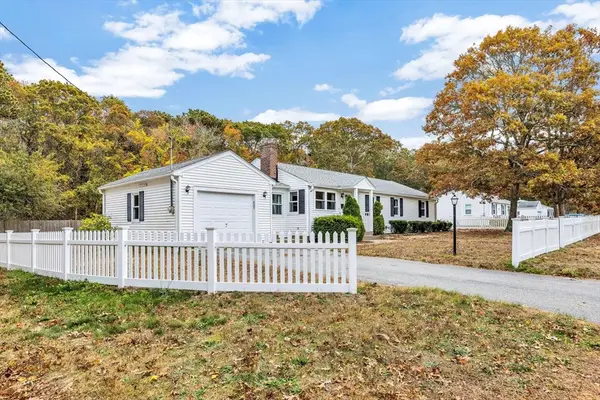 2 Candlewood Ln, Yarmouth, MA 02673