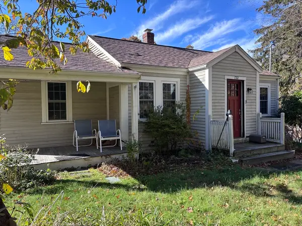 722 Main St, Wareham, MA 02571
