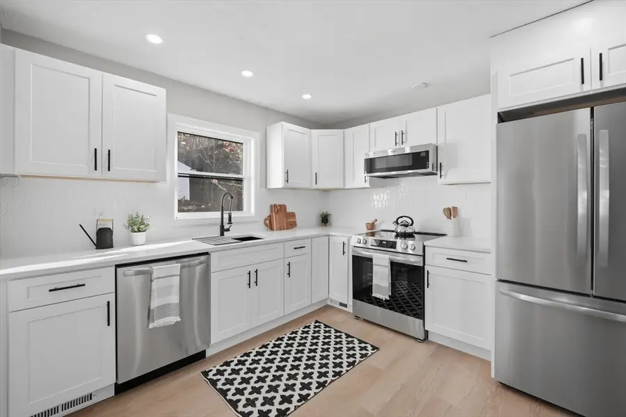 38 Great Woods Ter, Lynn, MA 01904 - Image #3