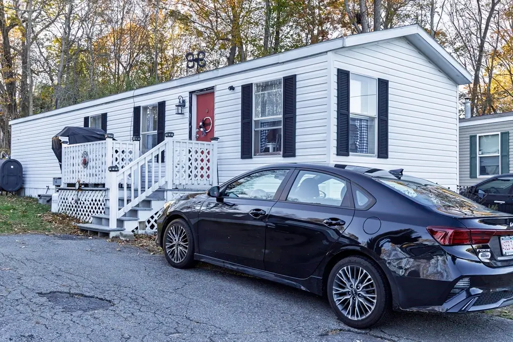 18 Maple St #30, Pepperell, MA 01463 - Image #1