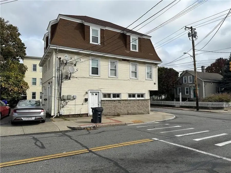 166 Division St, Pawtucket, RI 02860 - Image #2