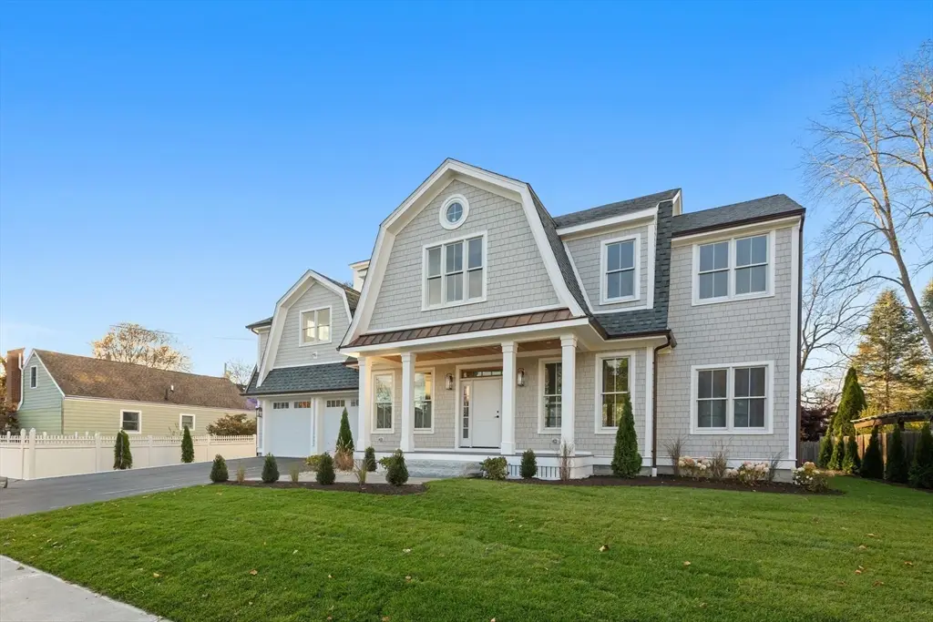 26 Beacon Ave, Newburyport, MA 01950 - Image #1