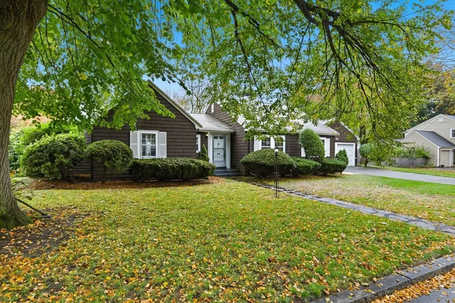 12 Canterbury Road, Winchester, MA 01890 - Image #3
