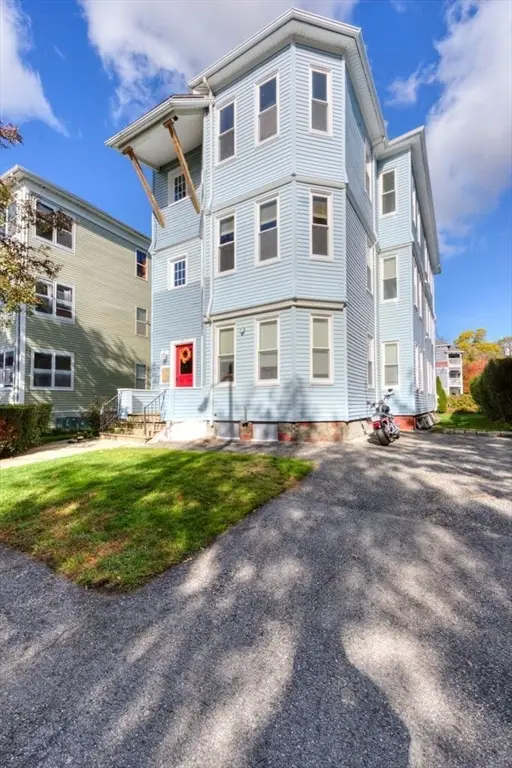 32 Blossom Street, Worcester, MA 01609 - Image #2