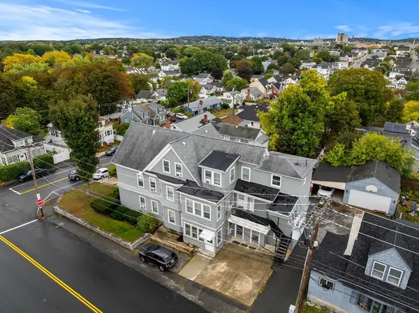 382 University Avenue, Lowell, MA 01852