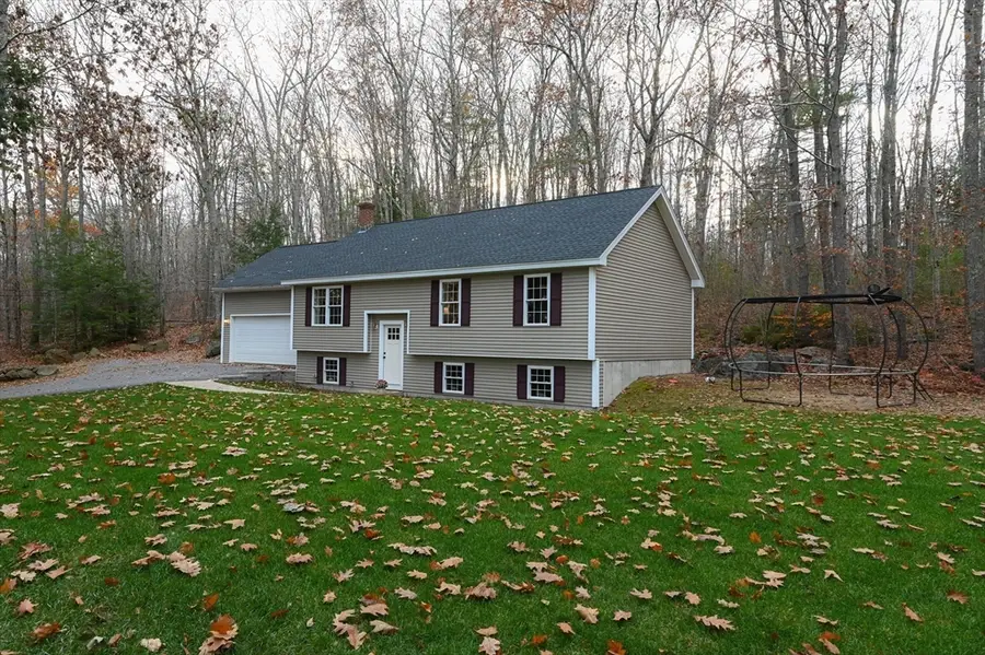 35 Hillside Dr, Winchendon, MA 01475 - Image #2