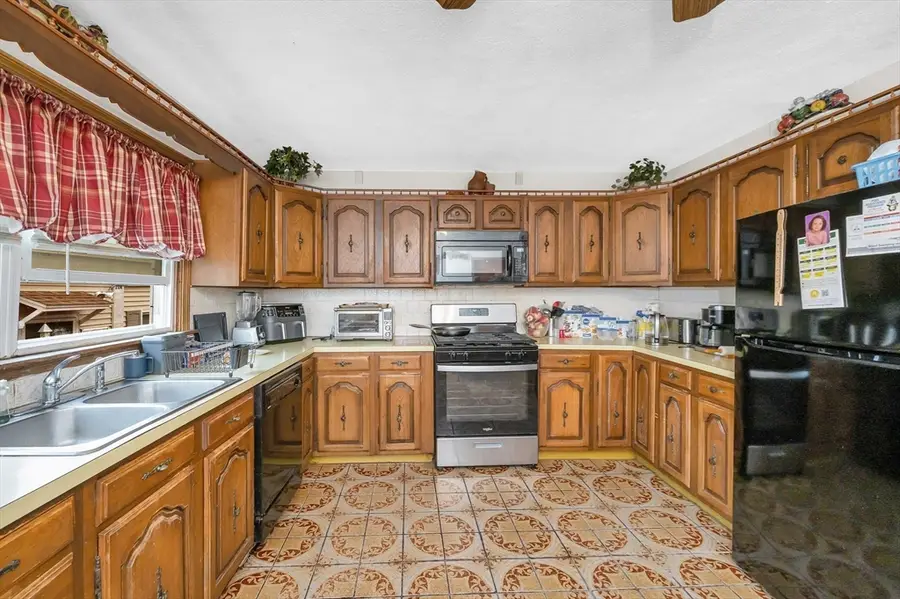 18 Otis St, Somerville, MA 02145 - Image #3