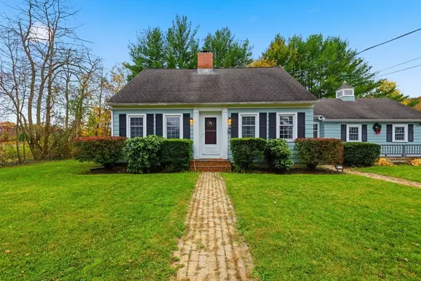 47 Reservoir St, North Attleboro, MA 02760