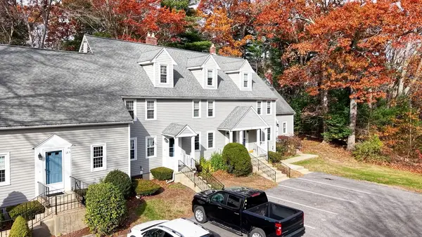 192 Twin Lakes Dr #192, Halifax, MA 02338