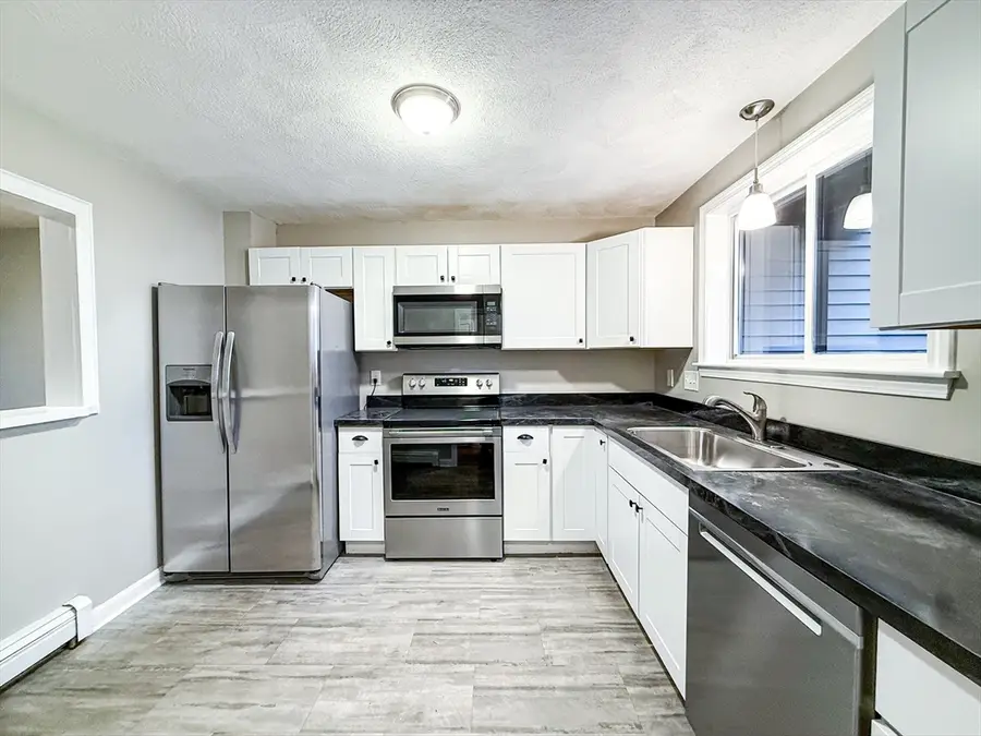 24 Wilson St #4, Marlborough, MA 01752 - Image #3