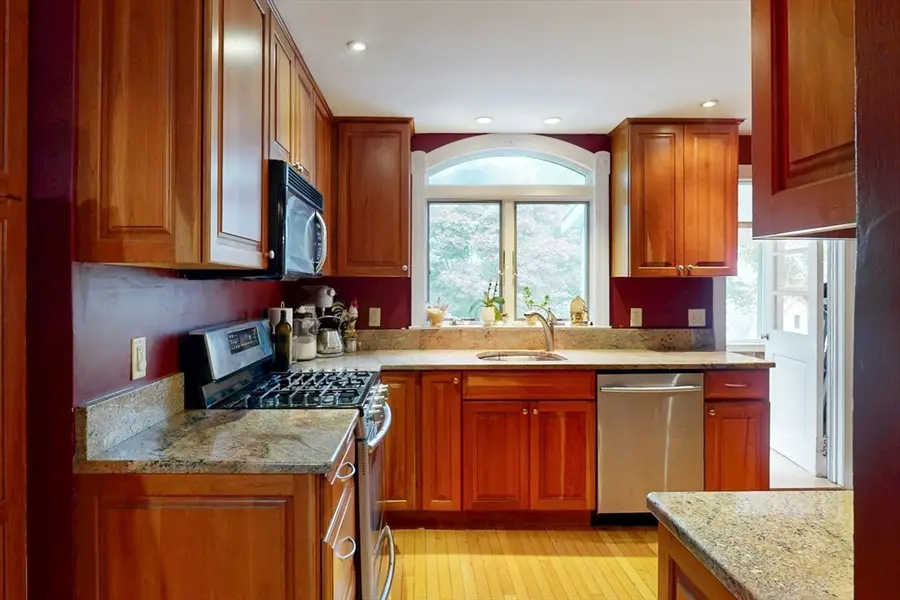 41 Summit Ave, Winthrop, MA 02152 - Image #3