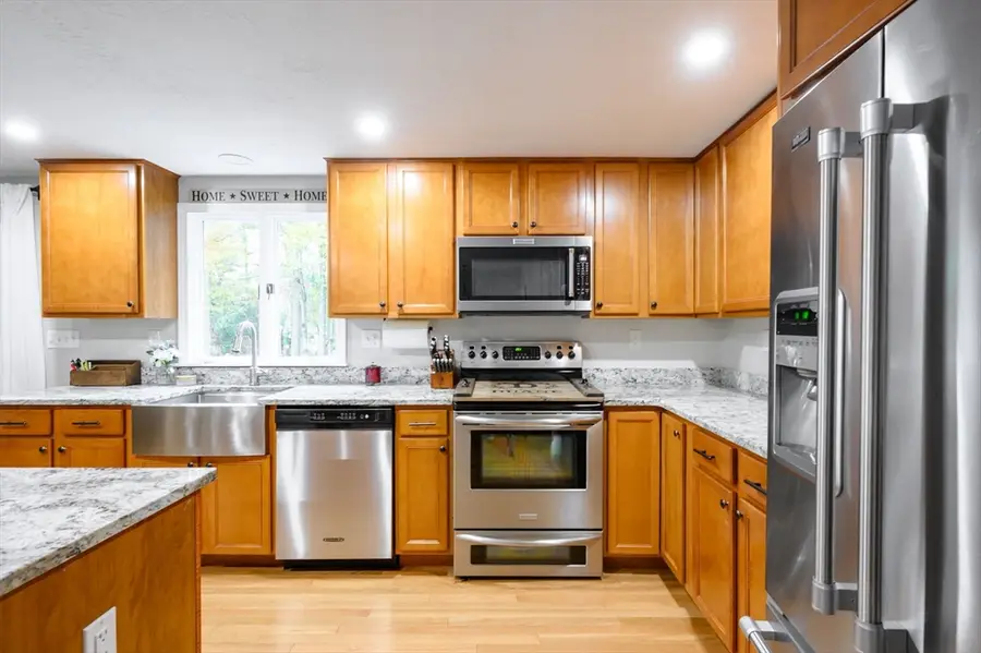 16 Chapel St, Pembroke, MA 02359 - Image #3