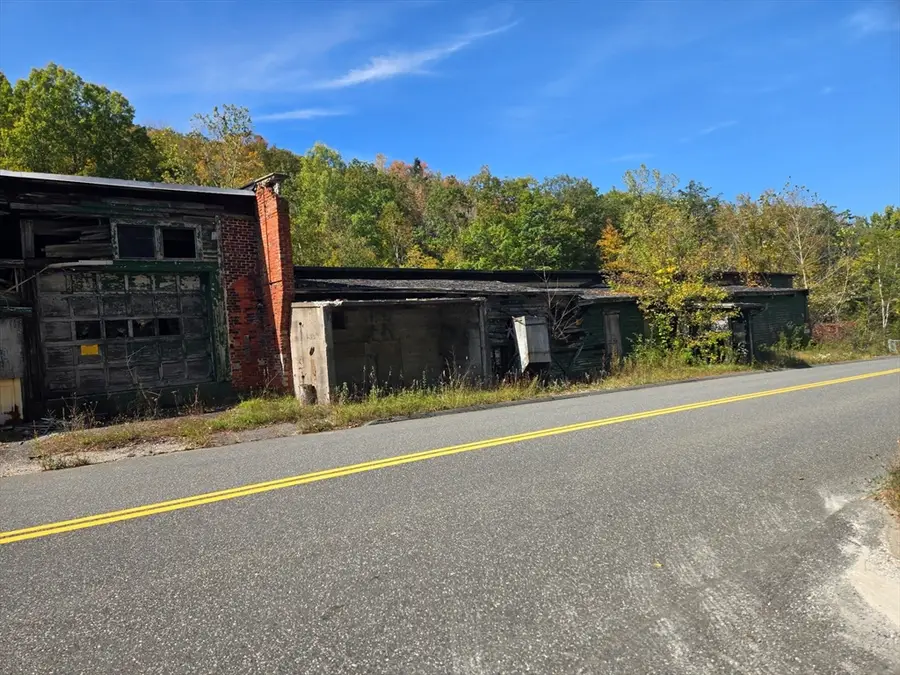 20 Forest St, Lee, MA 01238 - Image #3