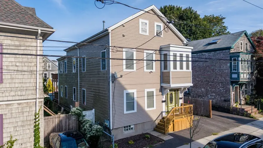 402 Cottage St, New Bedford, MA 02740 - Image #3