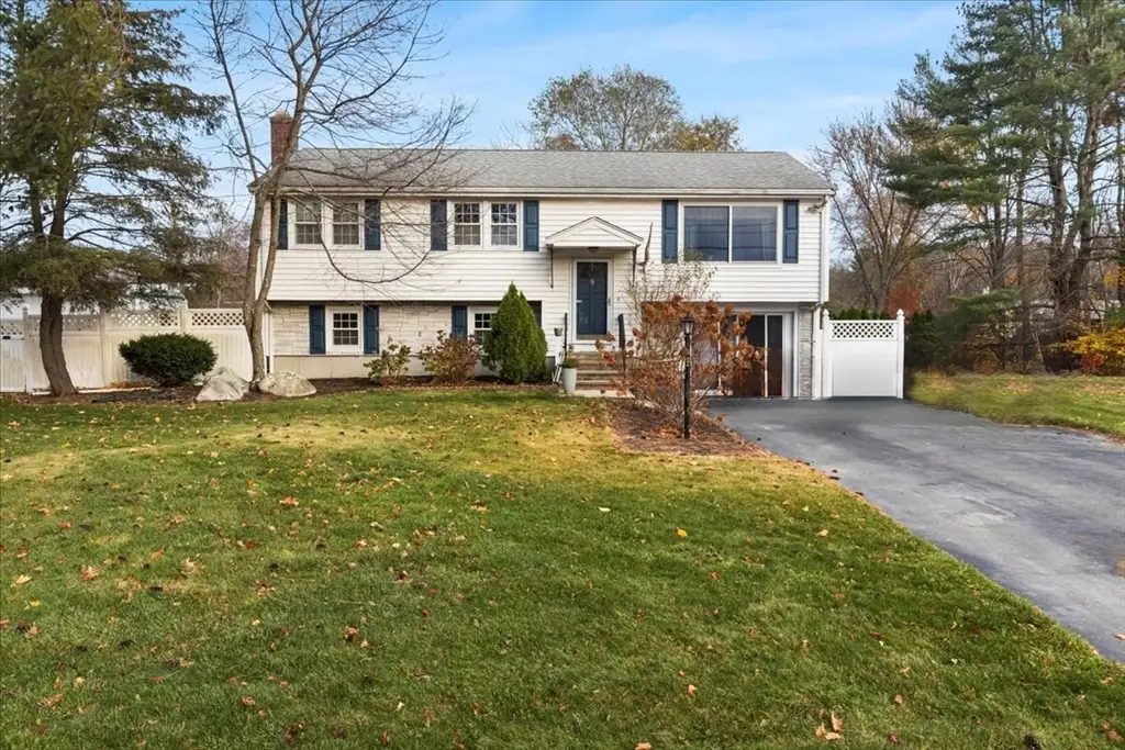 107 Ann St, Raynham, MA 02767 - Image #1