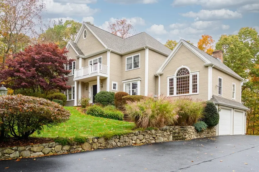 56 Paradise Dr, Norwell, MA 02061 - Image #2