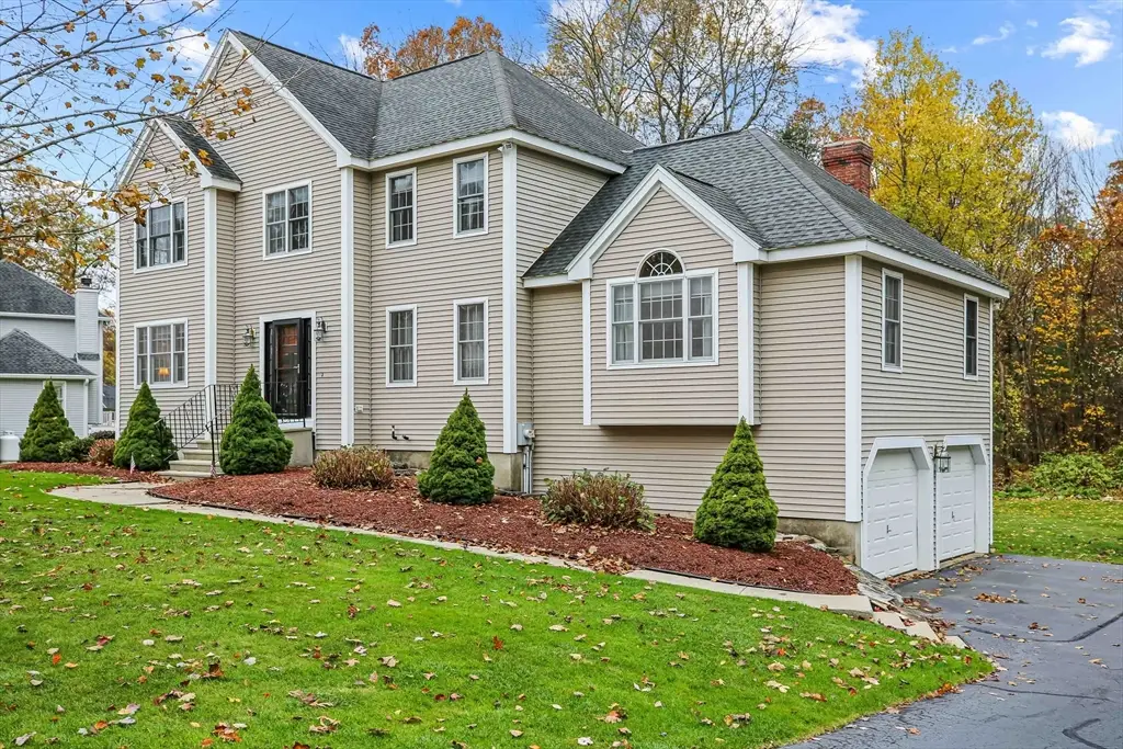 5 Wildflower Dr, Sutton, MA 01590 - Image #1