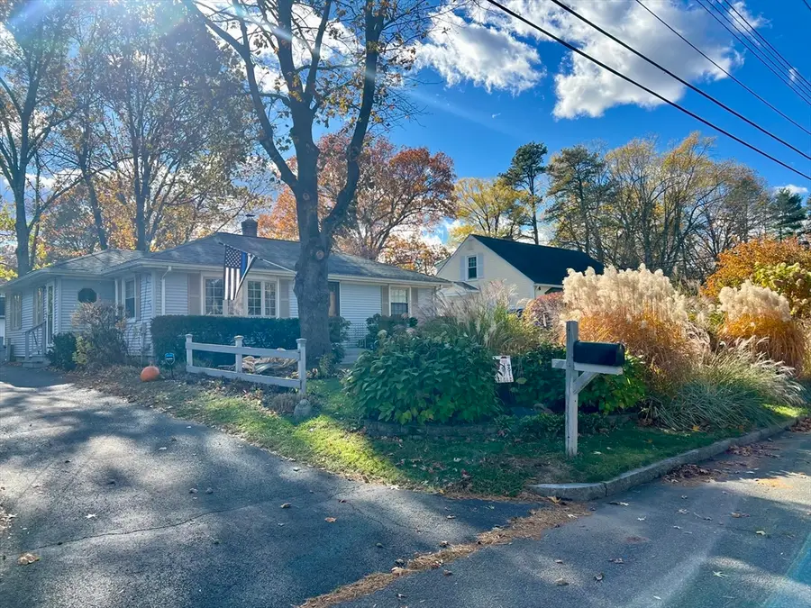 157 Gardens Dr, Springfield, MA 01119 - Image #2