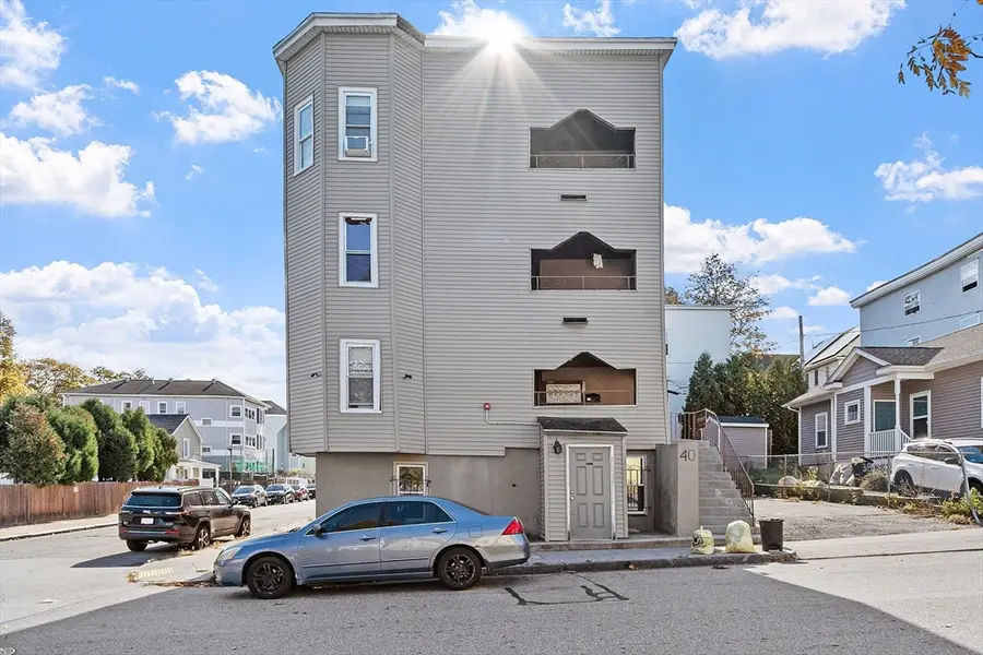 40 Aetna Street, Worcester, MA 01604 - Image #2