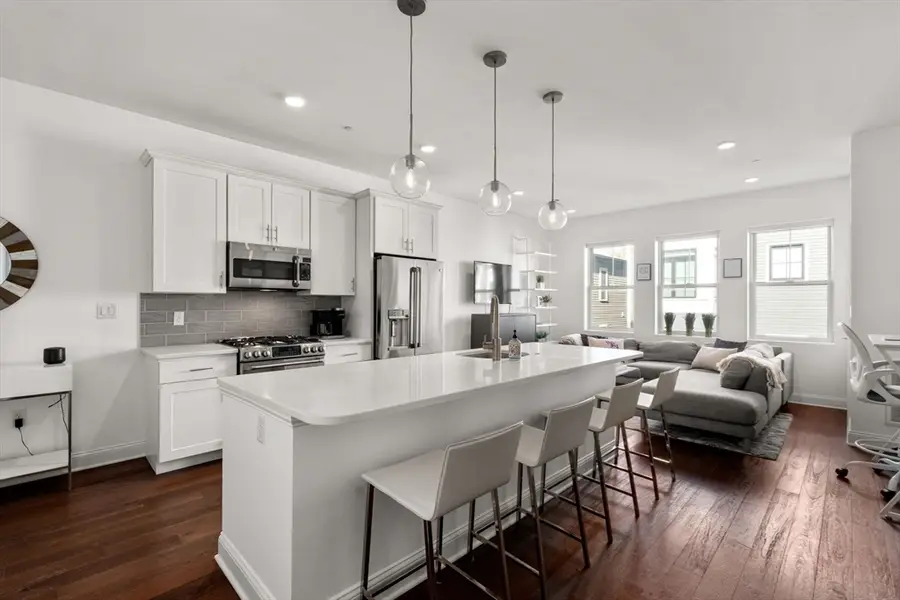 170 W Broadway #308, Boston, MA 02127 - Image #2