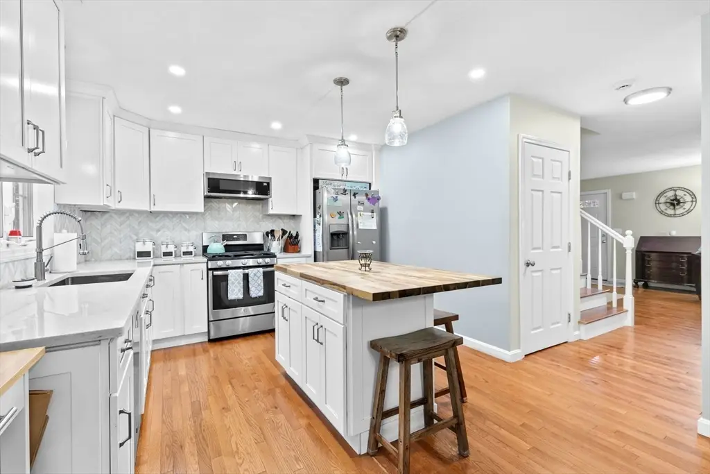 38 Hawley Ave, Plymouth, MA 02360 - Image #1