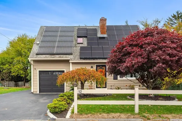 12 Dixfield Rd, Worcester, MA 01606