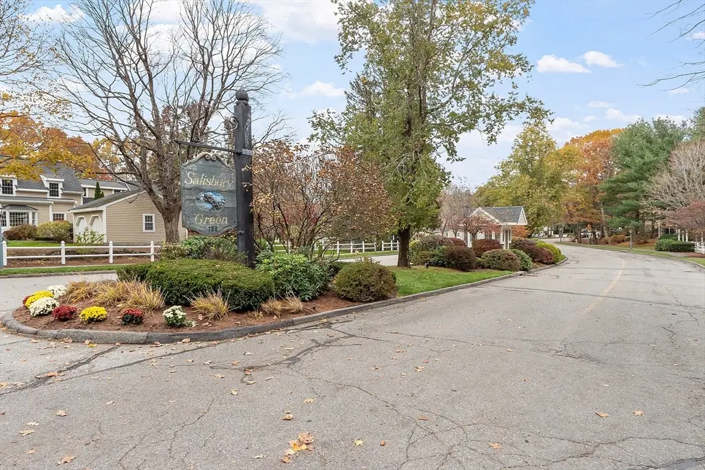 4004 Brompton Circle #4004, Worcester, MA 01609 - Image #1