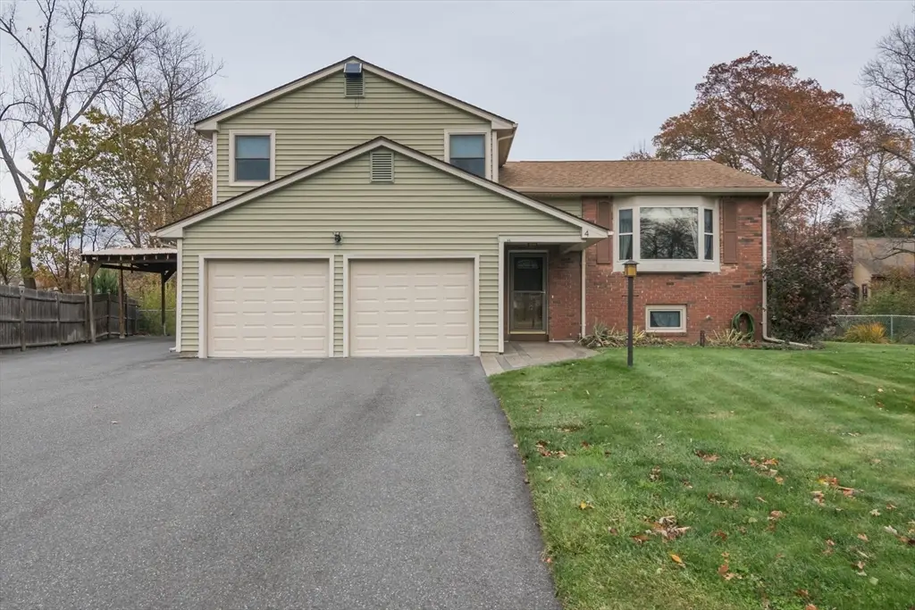 4 Liquori Dr, Feeding Hills, MA 01030 - Image #1