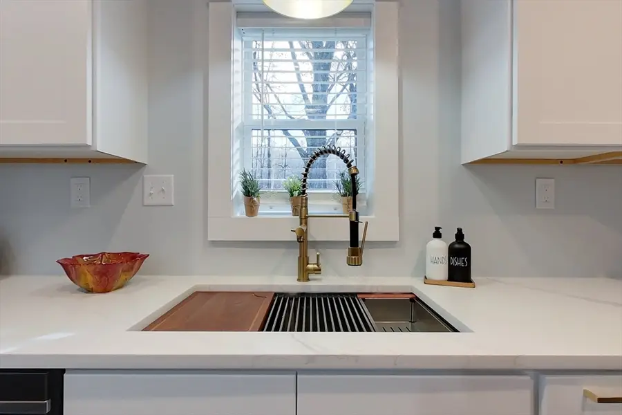 41 West St, Pepperell, MA 01463 - Image #3