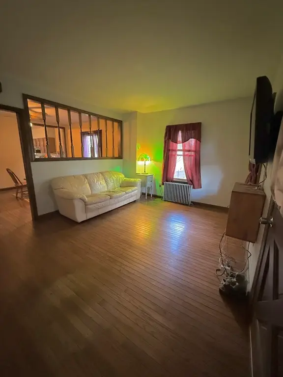 143 Greenwood St, Gardner, MA 01440 - Image #3