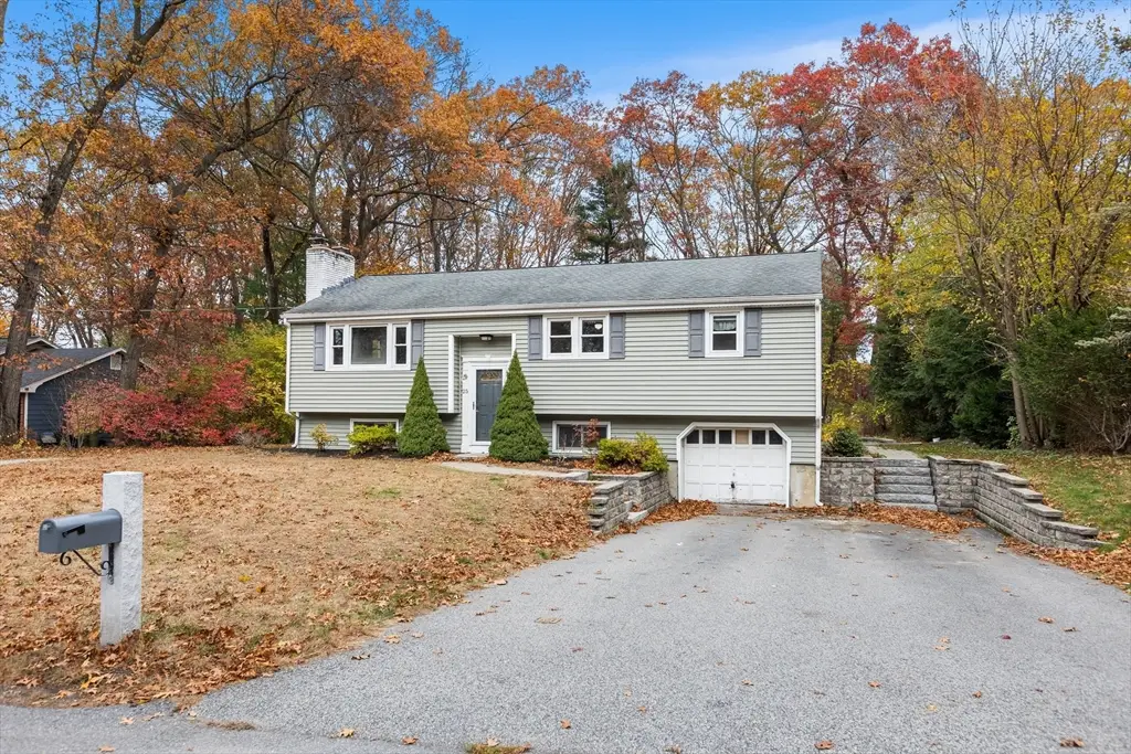 25 Sarah St, Burlington, MA 01803 - Image #1