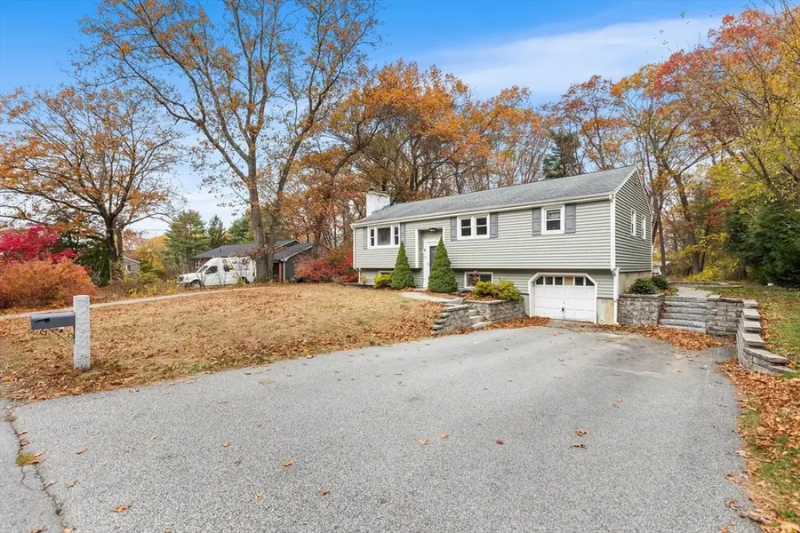 25 Sarah St, Burlington, MA 01803 - Image #2