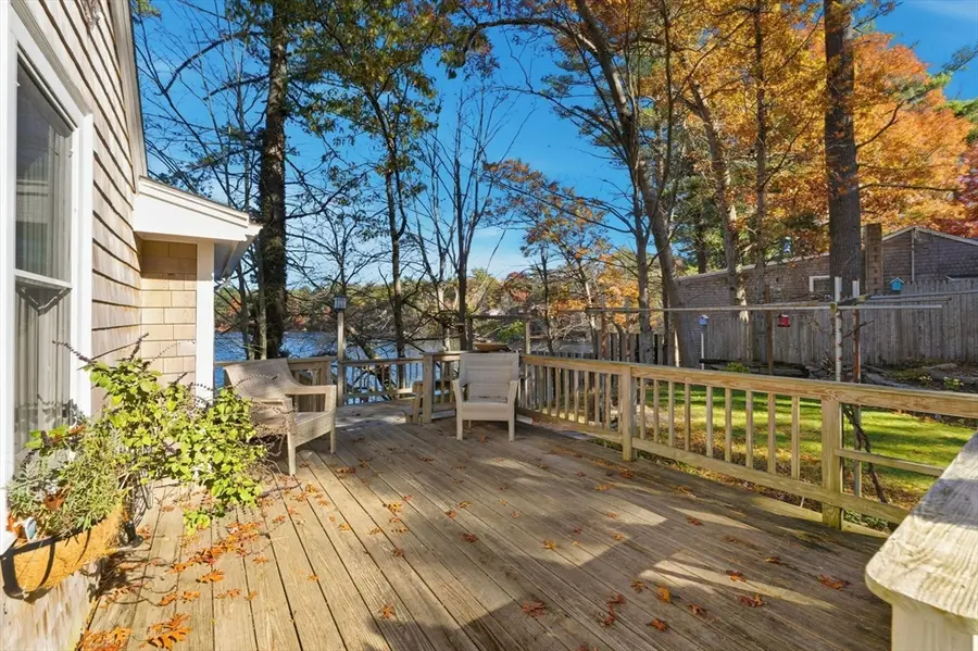 44 Oak Pl, Halifax, MA 02338 - Image #3