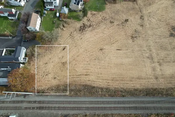 103 Glendale St, Revere, MA 02151