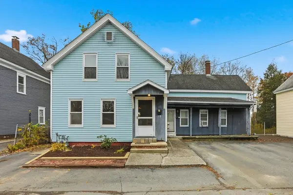 19 Grove St, Ayer, MA 01432