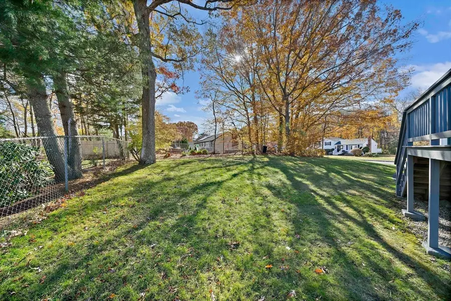 40 Linden Park Dr, Randolph, MA 02368 - Image #3