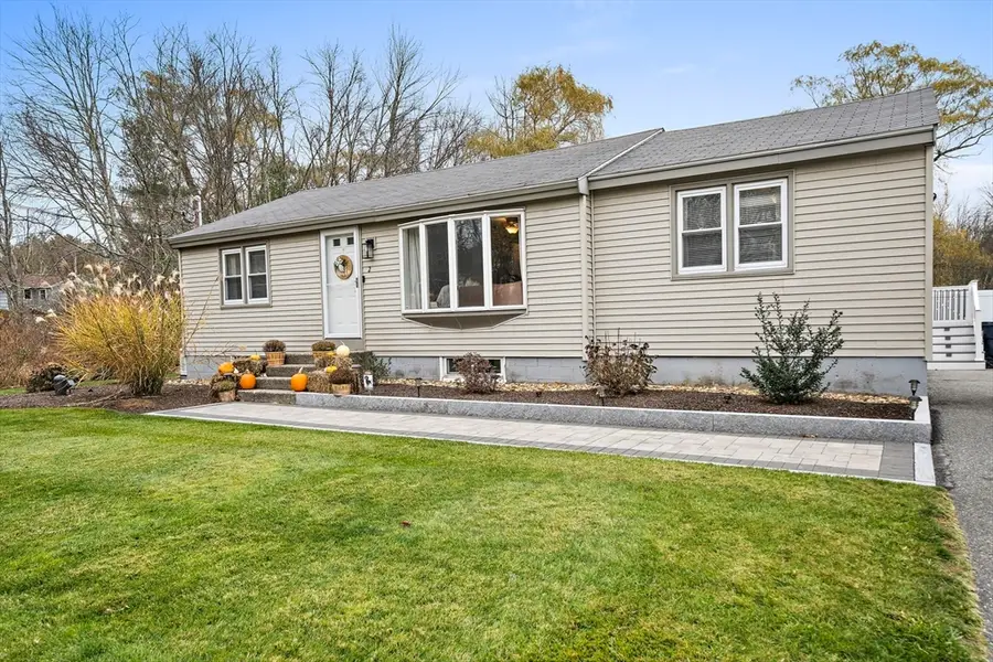 2 Iris Ave, Pelham, NH 03076 - Image #2